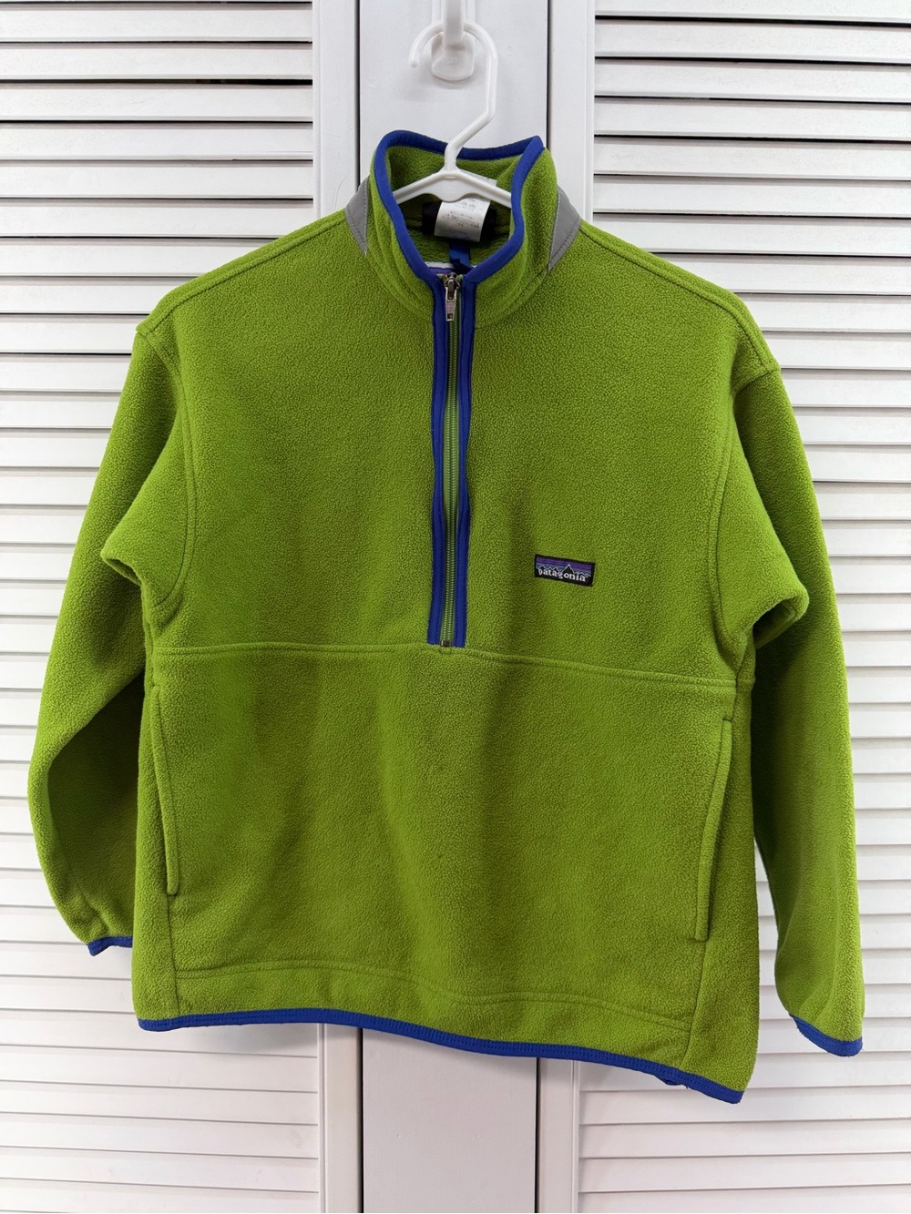Patagonia Kids size 10 Lime Green Fleece Half-Zip Pullover with Blue Trim